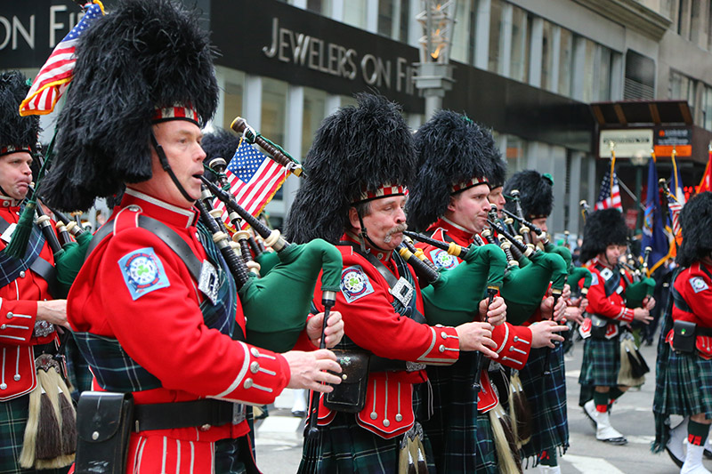 Members of FDNY Emerald Society make their way up Fifth Ave. during the St. Patrick's Day Parade, March 17, 2015, in New York. (Gordon Donovan)