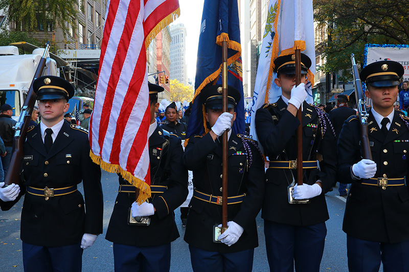 Cadets from the U.S. Military Academy at West Point carry the colors during the Veterans Day parade in New York City on Nov. 11, 2016. (Gordon Donovan/Yahoo News)