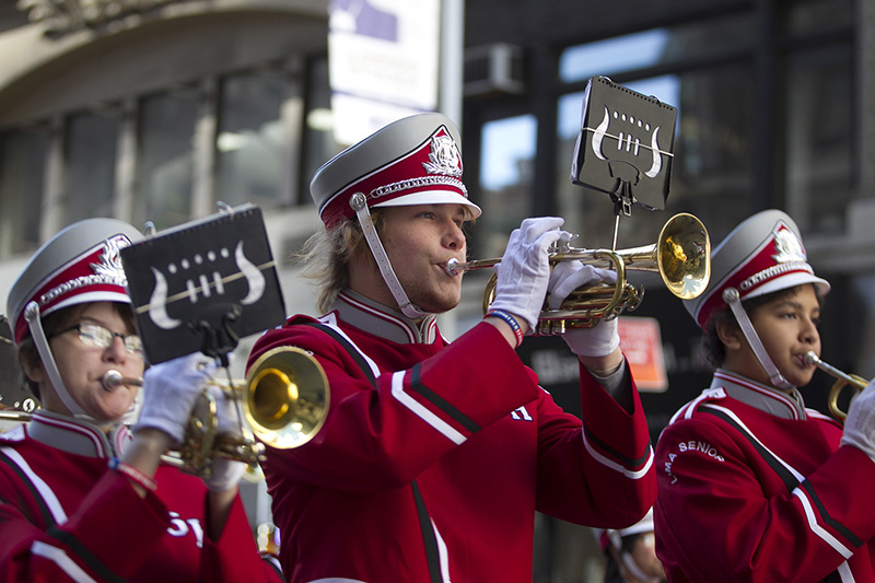 Members of the Lima Senior High School band perform during the Veterans Day parade on Fifth Avenue in New York on Nov. 11, 2016. (Gordon Donovan/Yahoo News)