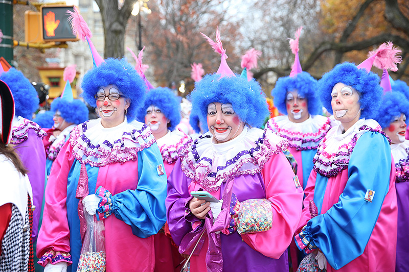Clowns pose for a photo before the 90th Macy’s Thanksgiving Day Parade in New York, Thursday, Nov. 24, 2016. (Gordon Donovan/Yahoo News)