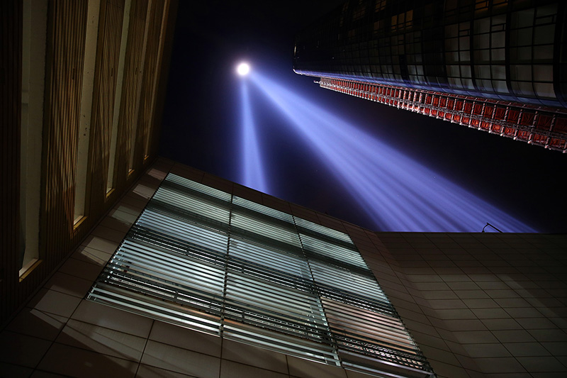 The Tribute in Light rises above the New York skyline on Sept. 10, 2016. (Gordon Donovan/Yahoo News)
