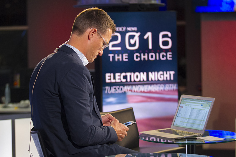 Behind the scenes photo of Jon Ward at the Yahoo News Studios on election night on Tuesday, Nov. 8, 2016. (Gordon Donovan/Yahoo News)